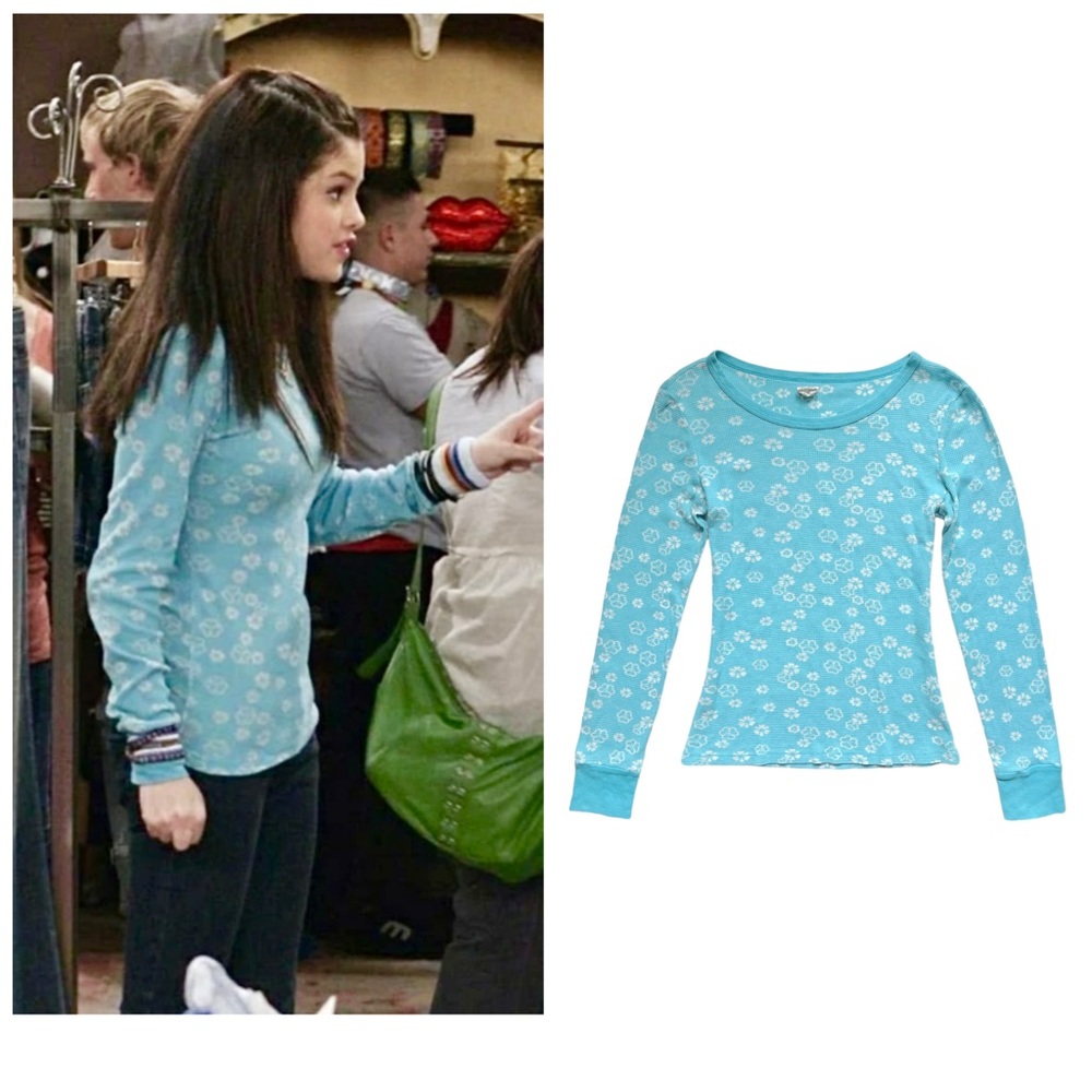 ASO Alex Russo Blue Floral Thermal, Wizards Of Waverly Place Season 1, Episode 1